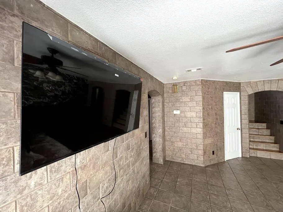 Caramelize Life With A Stay At 908 Carmel Shores Las Vegas Holiday home